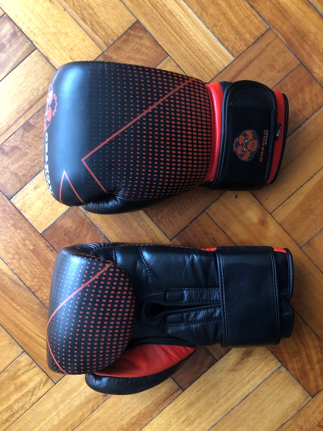 Customer photo review of GUANTES DE BOXEO ORANGU SPORT / BOXEO