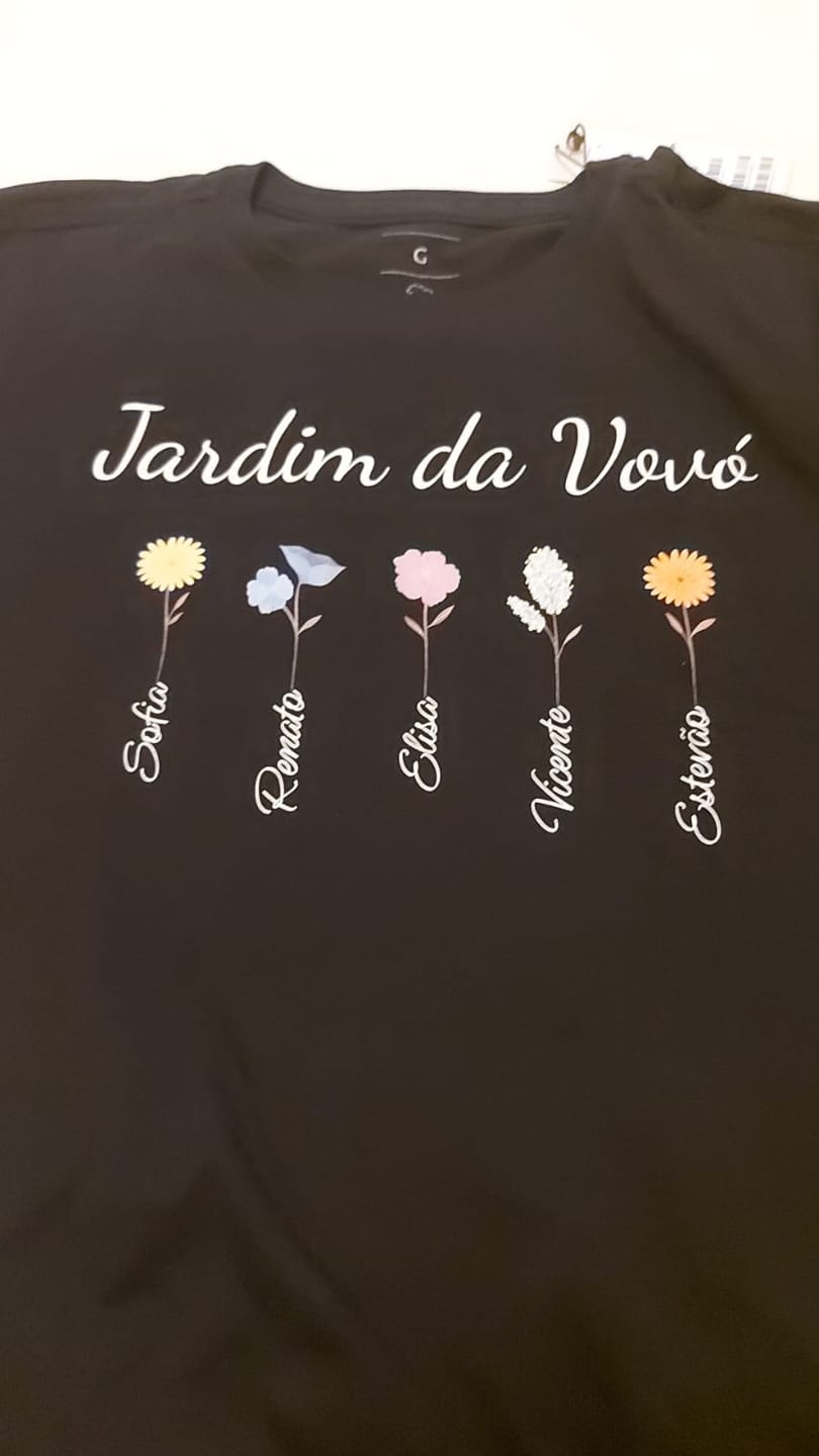 Customer photo review of Camiseta Personalizada Jardim da Vovó - PRETA - Algodão 100%