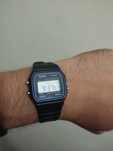 Customer photo review of Reloj Casio Vintage F-91W-1DG Clásico Líneas Azules
