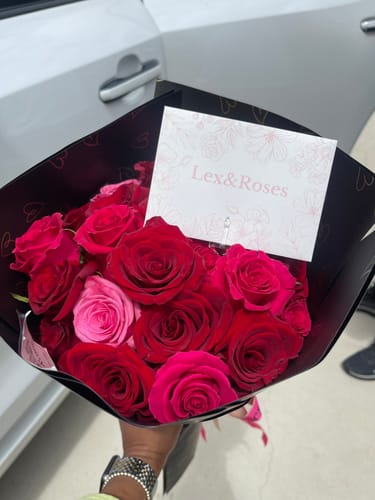 Customer photo review of Red & Hot Pink Rose Bouquet - Mother's Day