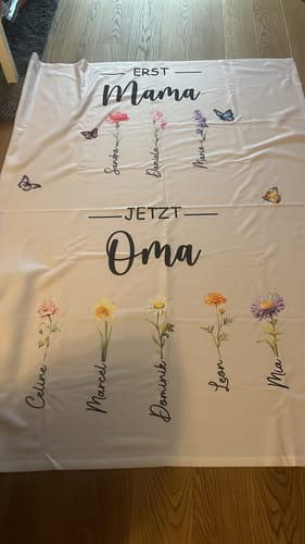 Customer photo review of Personalisierte Decke "Erst Mama, jetzt Oma”