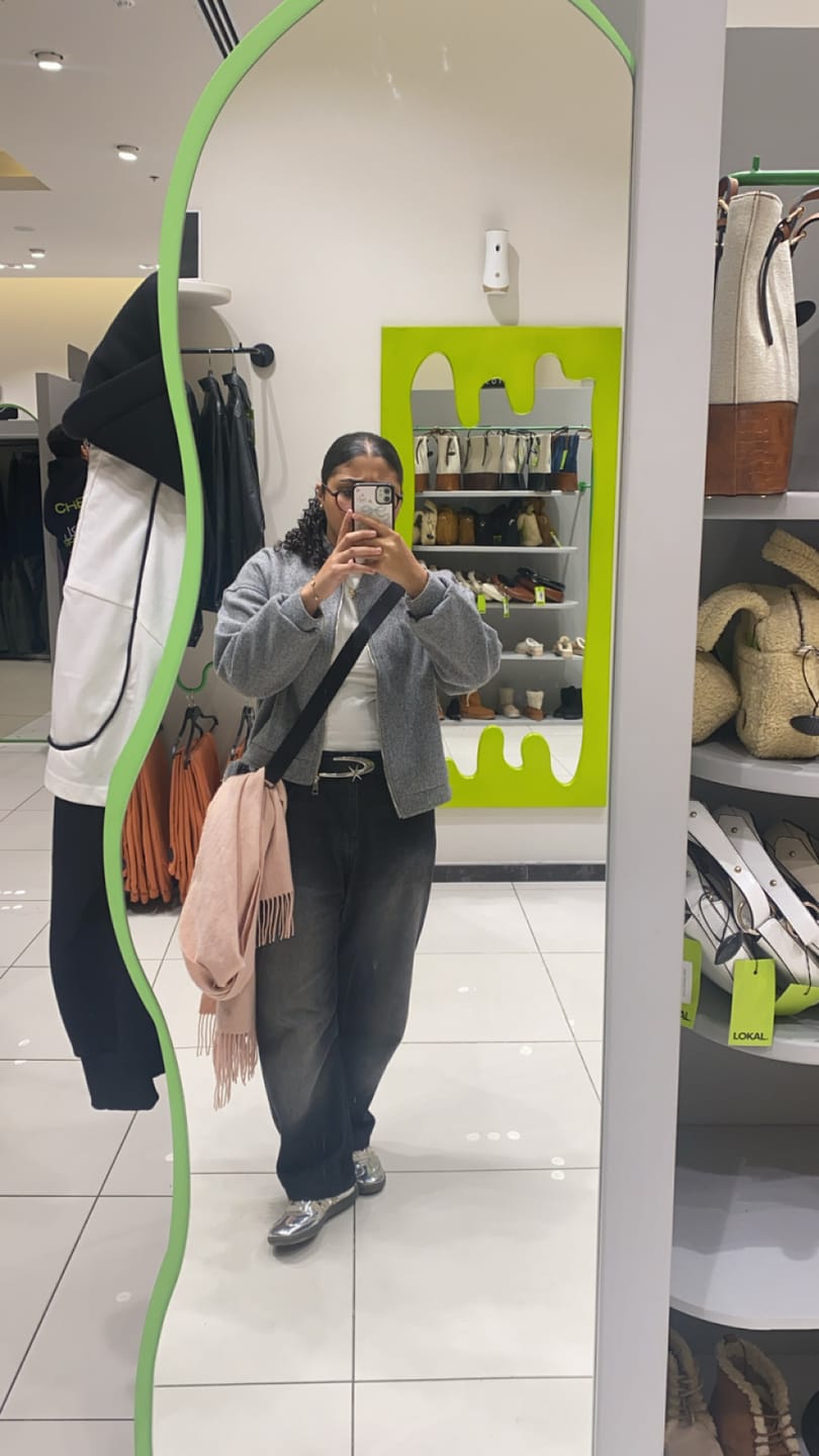 Customer photo review of Cozy bomber jacket - Dark grey