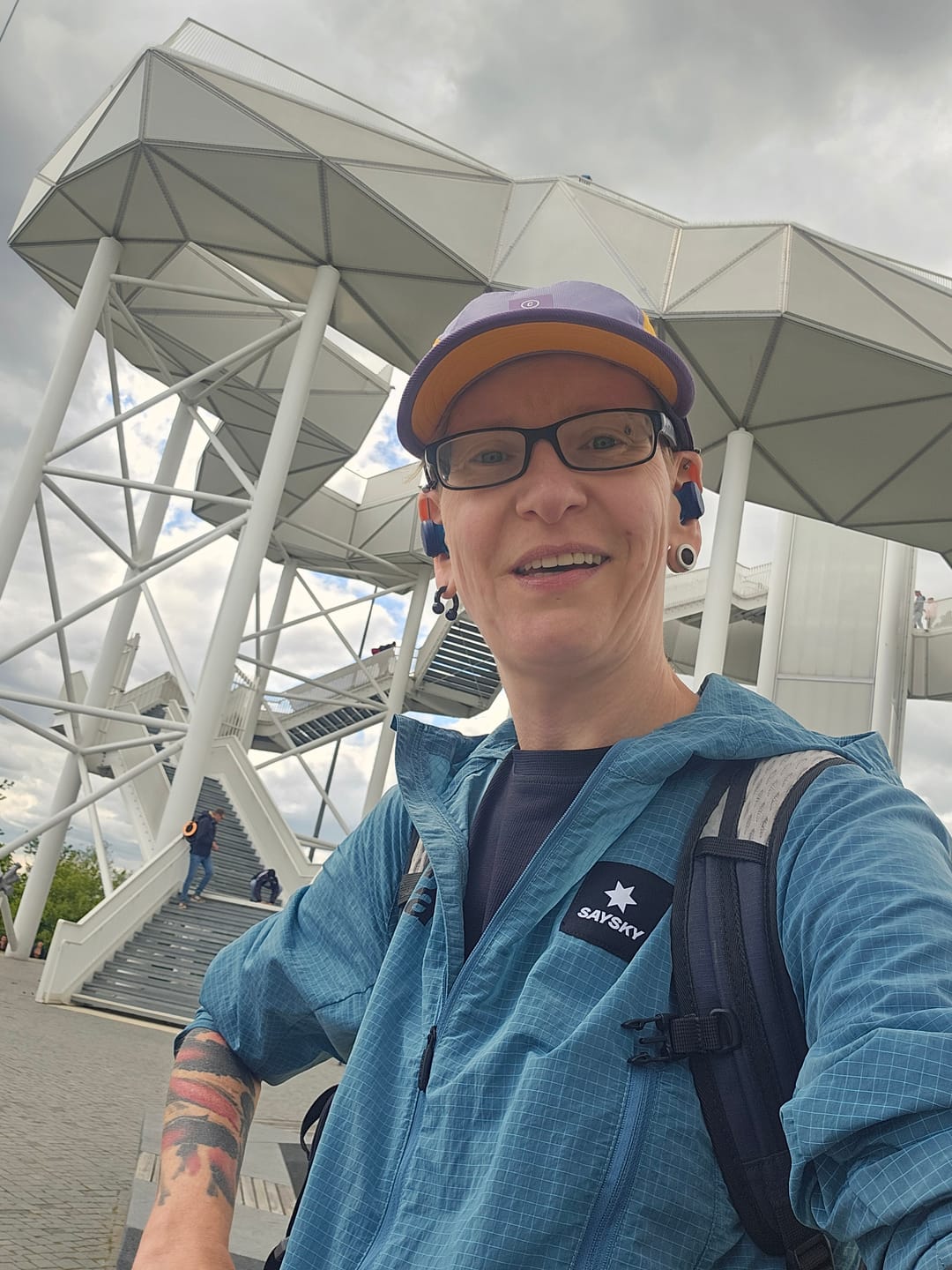 Customer photo review of saysky clean pace shield jacket, blue.