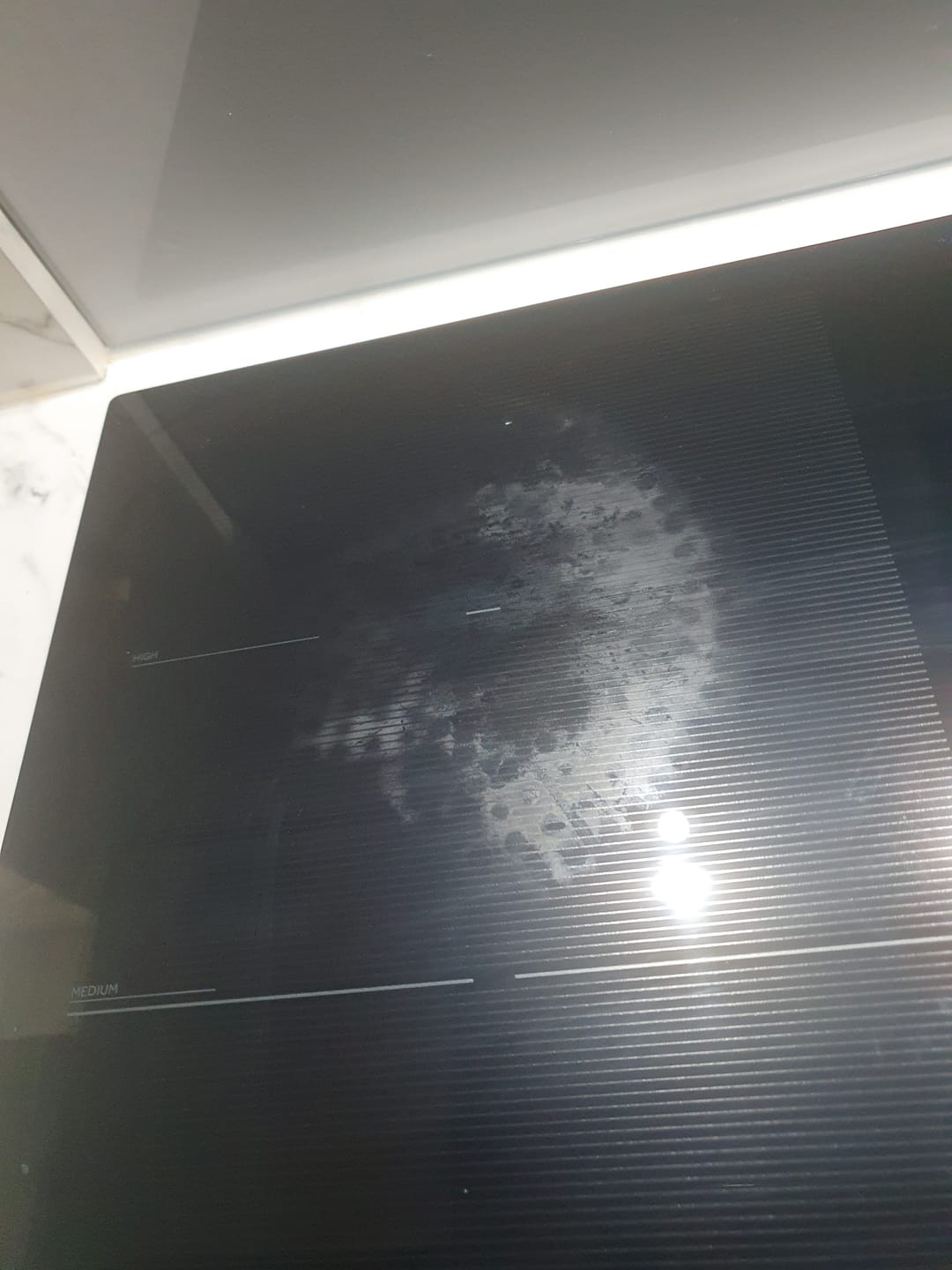 Customer photo review of Universal Induction and Vitroceramic Hobs Cleaner