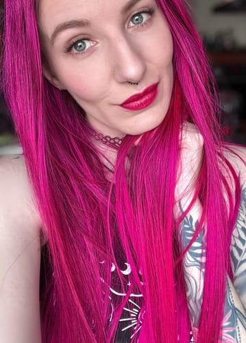 Customer photo review of BOND GIRL Wimpernkleber transparent