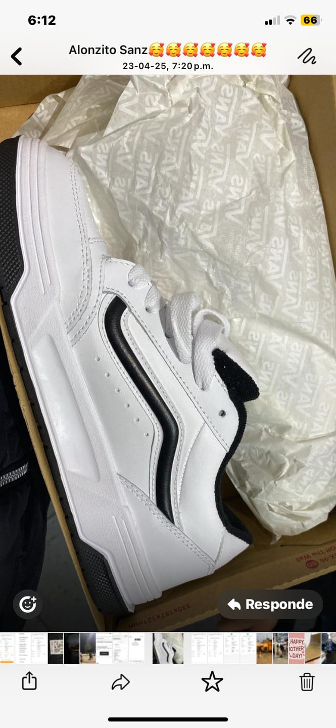 Customer photo review of Zapatilla Vans Hylane Unisex Blanco