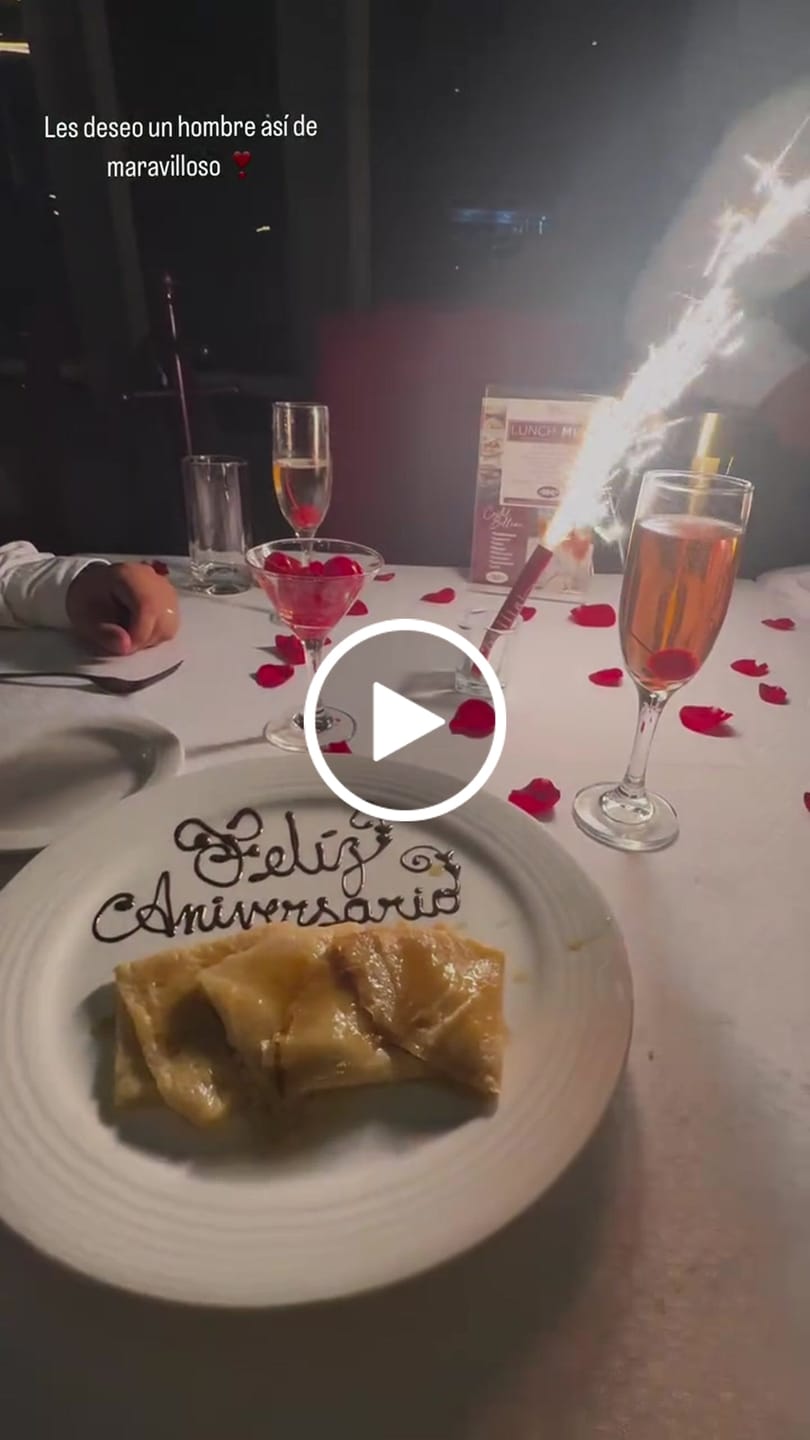 Customer video review of Menú Aniversario