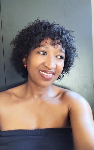 Customer photo review of Brazilian Full Cap Wig - Eva