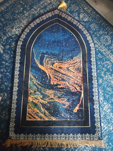 Customer photo review of Qibla-Cosmos  Padded Prayer Mat