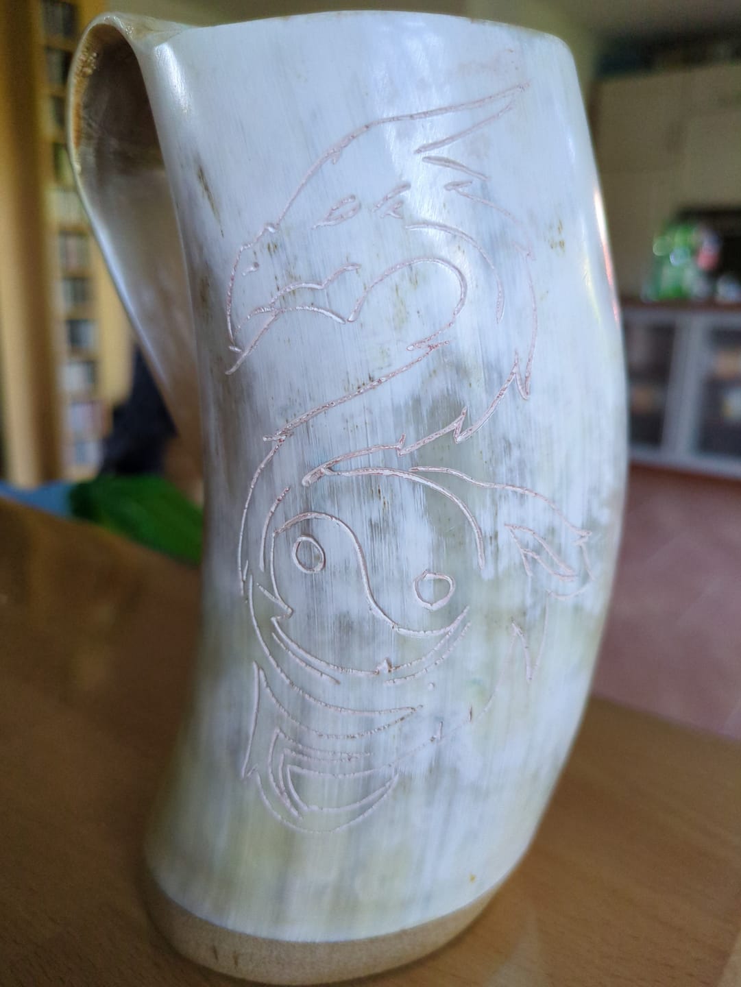 Customer photo review of Drache Hornbecher – eingraviert