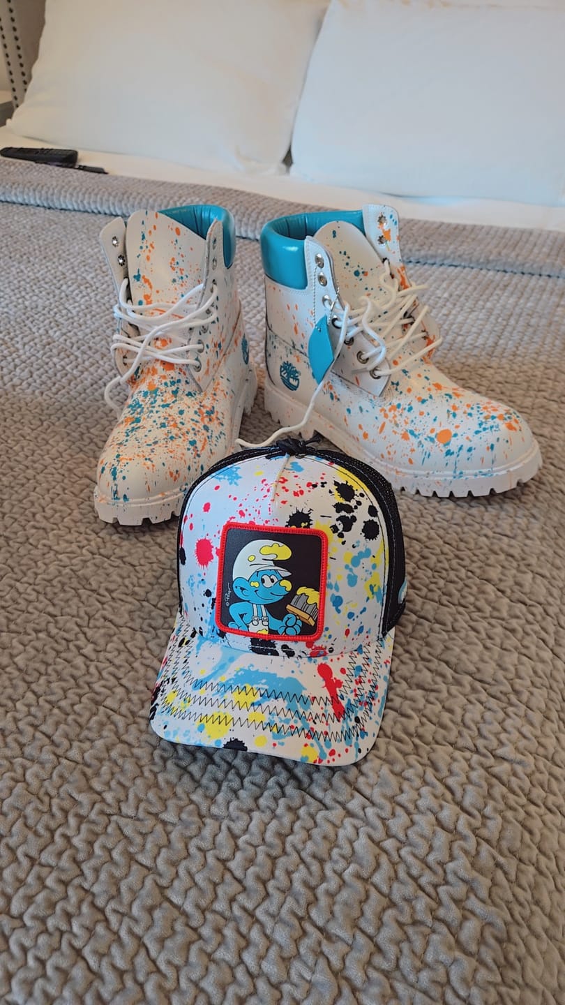 Customer photo review of OVERLORD X Smurfs: Painter Smurf Trucker Cap