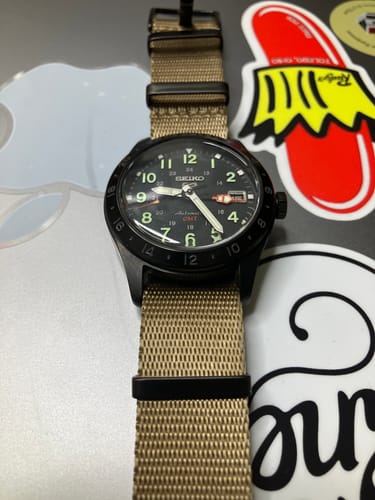 Customer photo review of AlphaShark - British Khaki