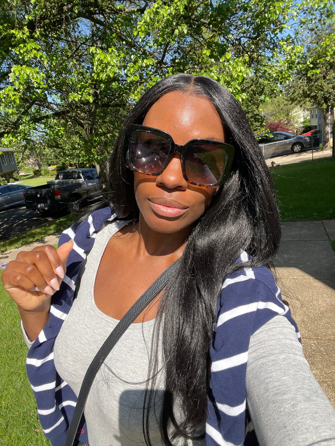 Customer photo review of Chade Magic Lace Heart Hairline Glueless Y-Part HD Lace Front Wig - MHH01