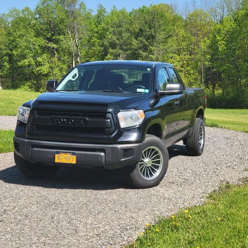 Customer photo review of CUSTOM FORGED TRUCK MONOBLOCK WHEELS: RV-MR04