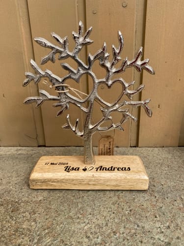 Customer photo review of Baum mit Herzen 15x20 cm personalisiertes Geschenk