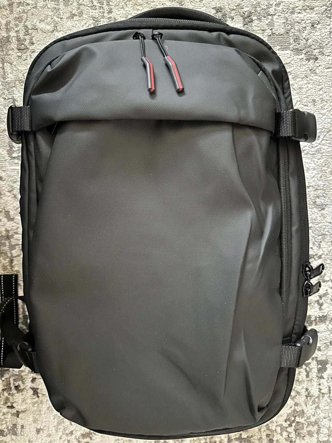 Customer photo review of Kompressions-Rucksack mit Vakuum-Kompression & Laptopfach für jede Reise