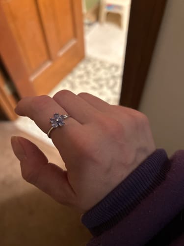 Alexandra B. review of Spinning Flower Ring,S925 image 1 out of 1