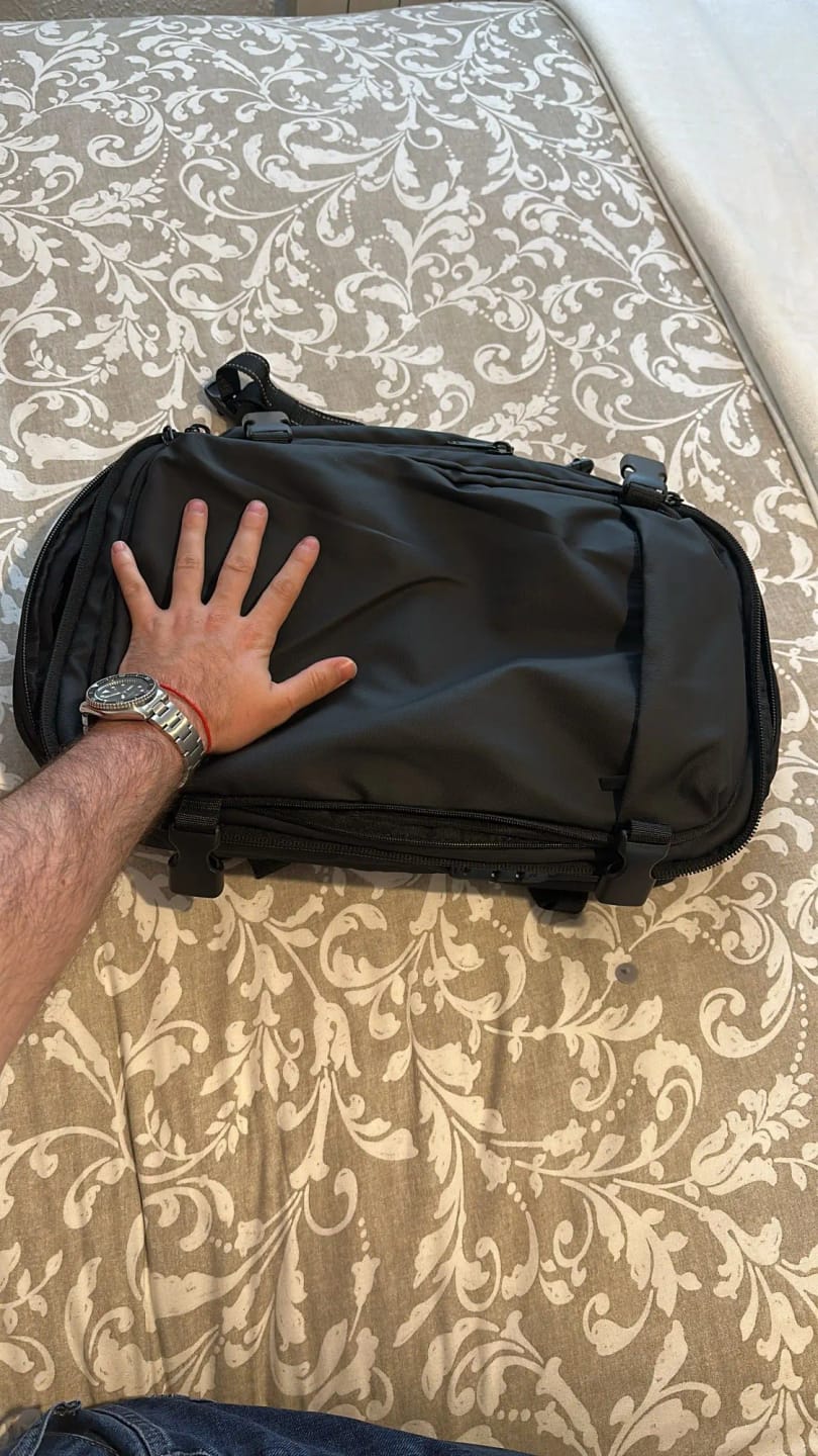 Customer photo review of Kompressions-Rucksack mit Vakuum-Kompression & Laptopfach für jede Reise