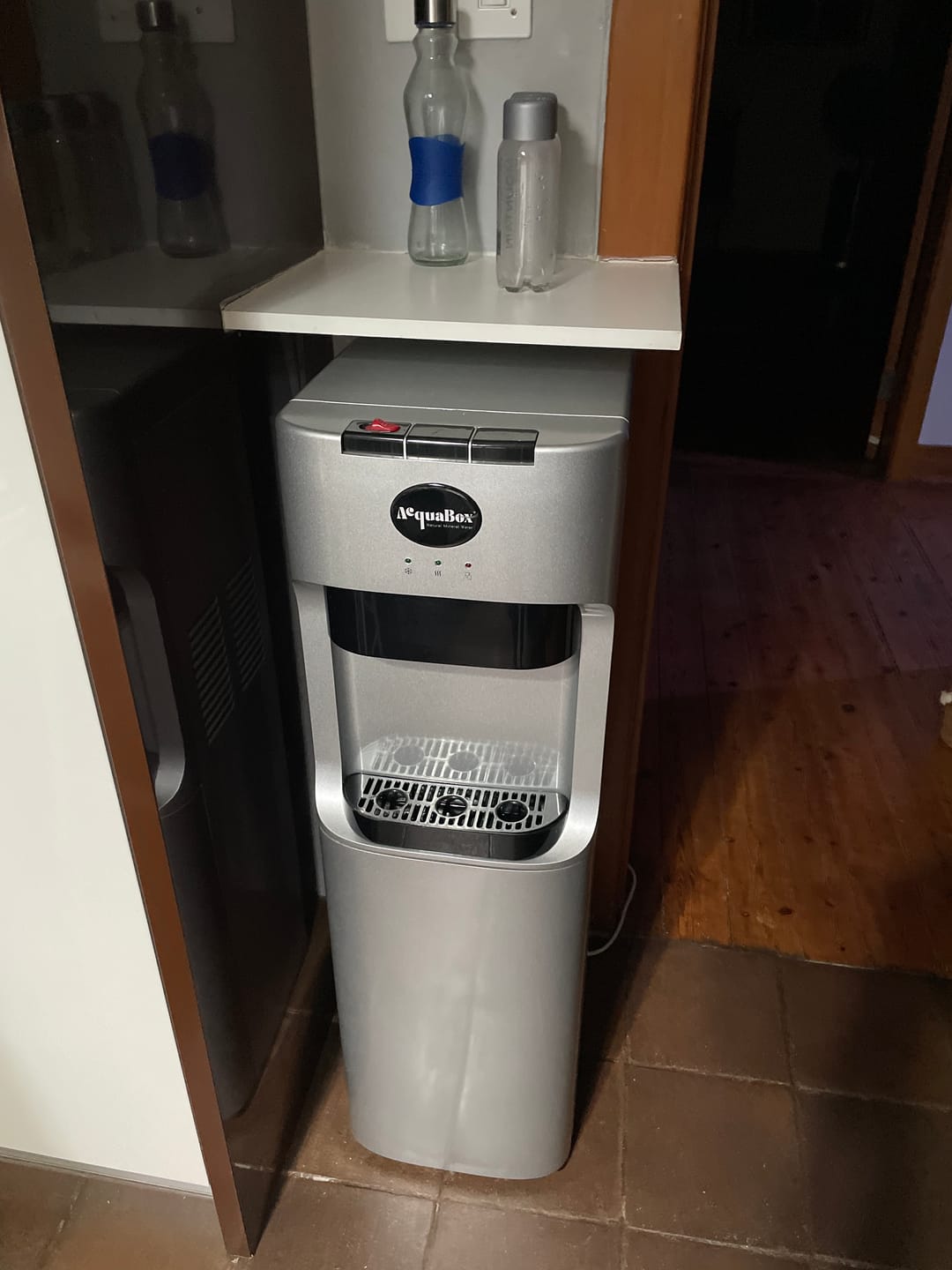 Customer photo review of AcquaBox ®️ 20L Mineral Water AcquaCooler Refill