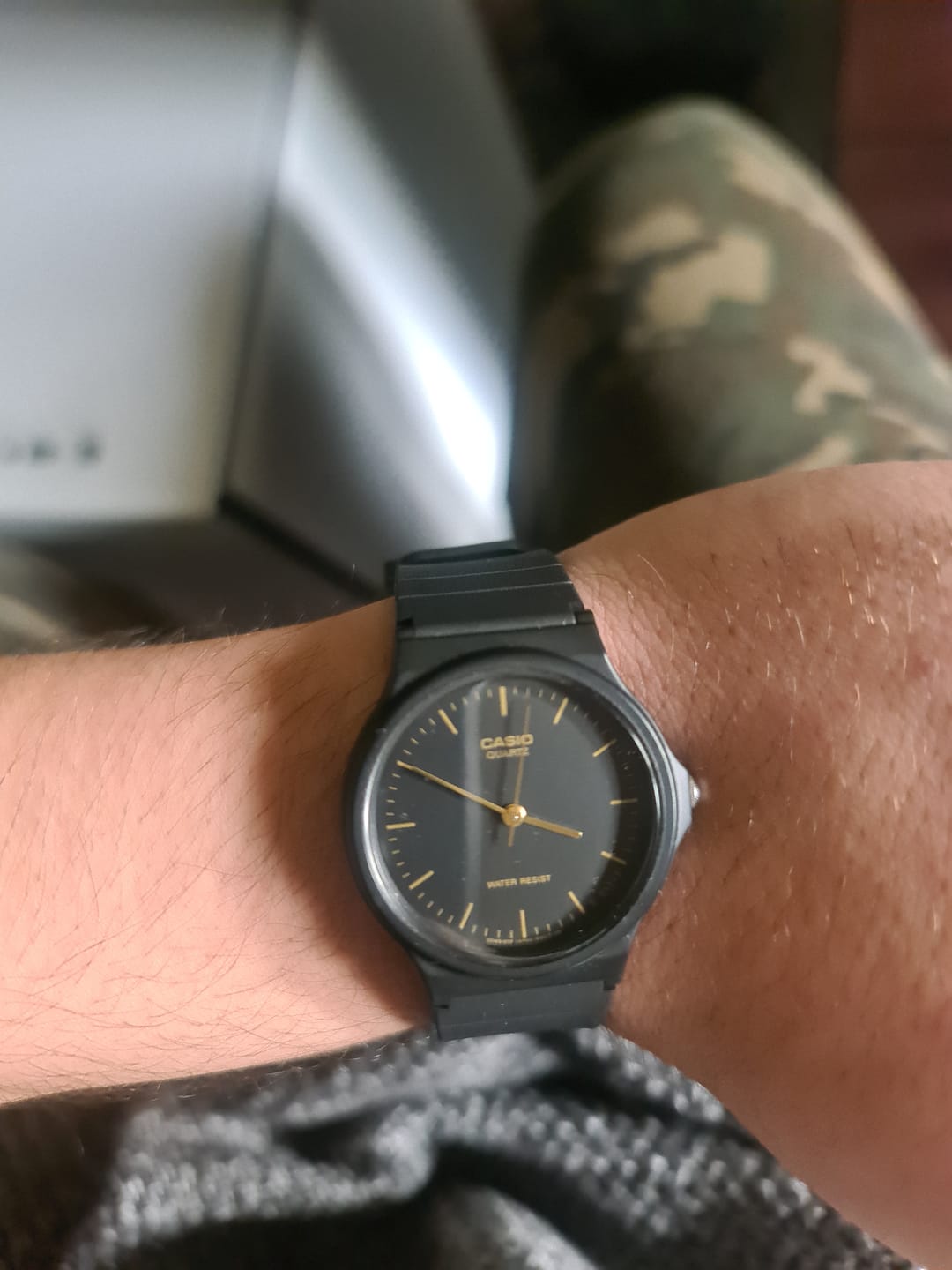 Customer photo review of Reloj Casio Vintage MQ-24-1ELDF Negro Flat