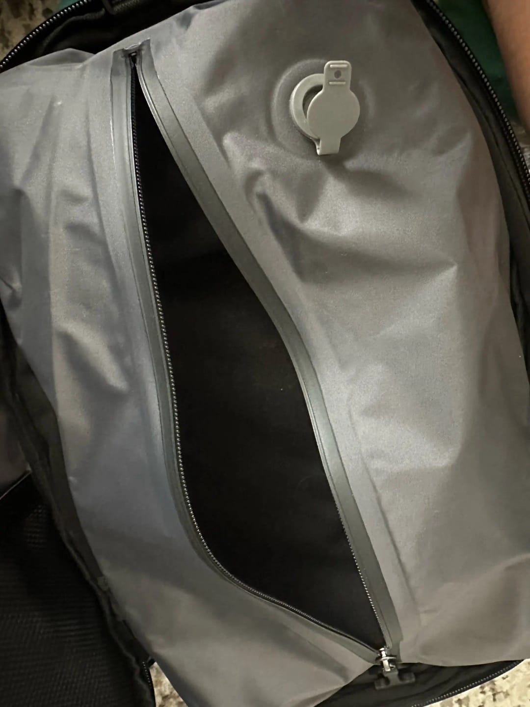 Customer photo review of Kompressions-Rucksack mit Vakuum-Kompression & Laptopfach für jede Reise
