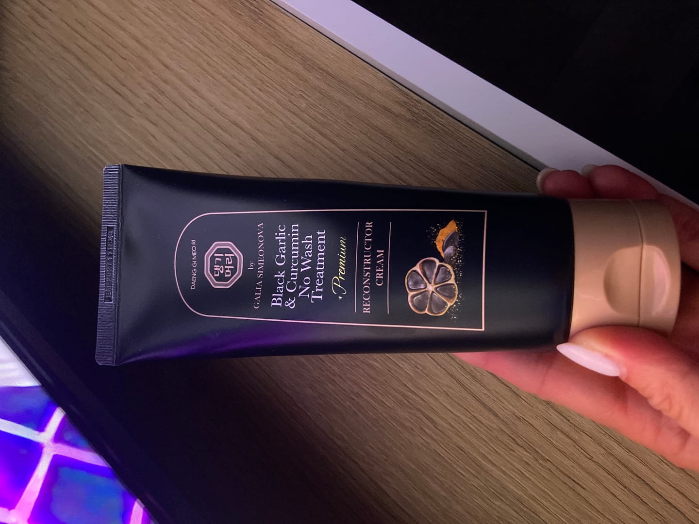 Customer photo review of Реконструктор за увредена и цъфтяща коса с черен чесън и куркумин DOORI Black Garlic & Curcumin Cream Premium Reconstructor