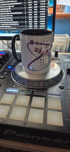 Customer photo review of TassenExpress - Becher Keramik Tasse mit Logo bedruckt 325ml Firmenlogo