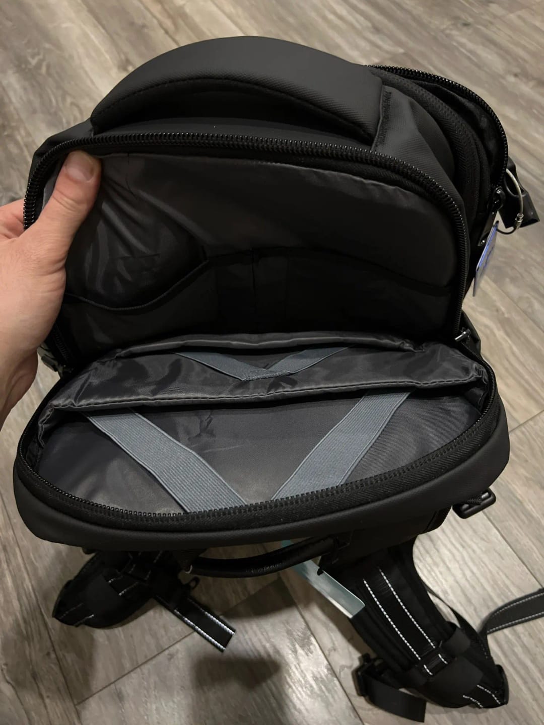 Customer photo review of Kompressions-Rucksack mit Vakuum-Kompression & Laptopfach für jede Reise