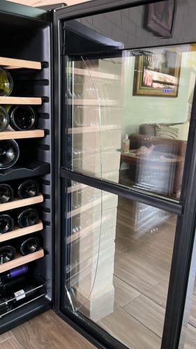 Customer photo review of Cava Enfriadora De Vinos Sommelier Premium 32 Botellas