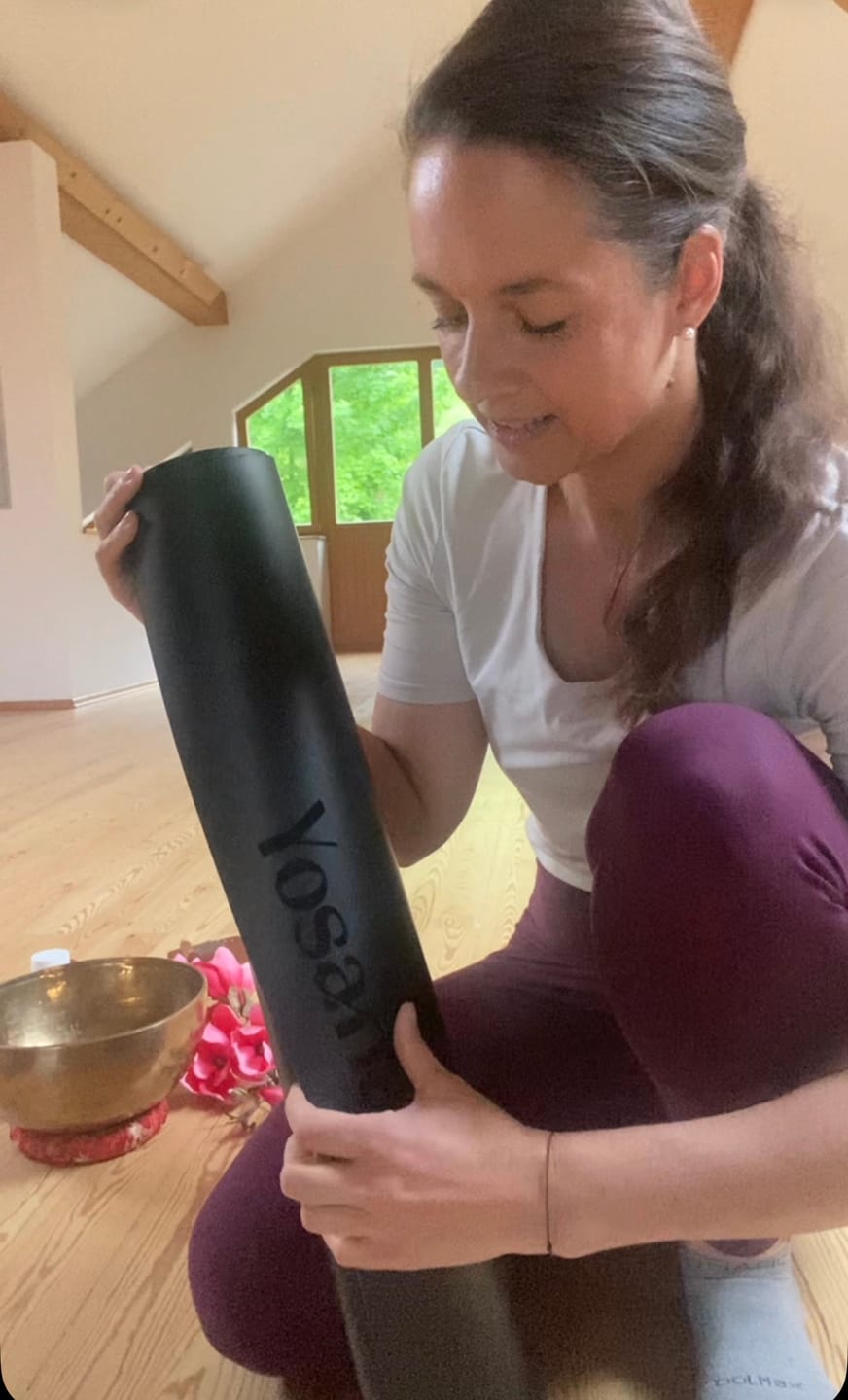 Customer photo review of Yogamatte Studioline Ultra-Grip "Black Lion" inkl. Tragegurt