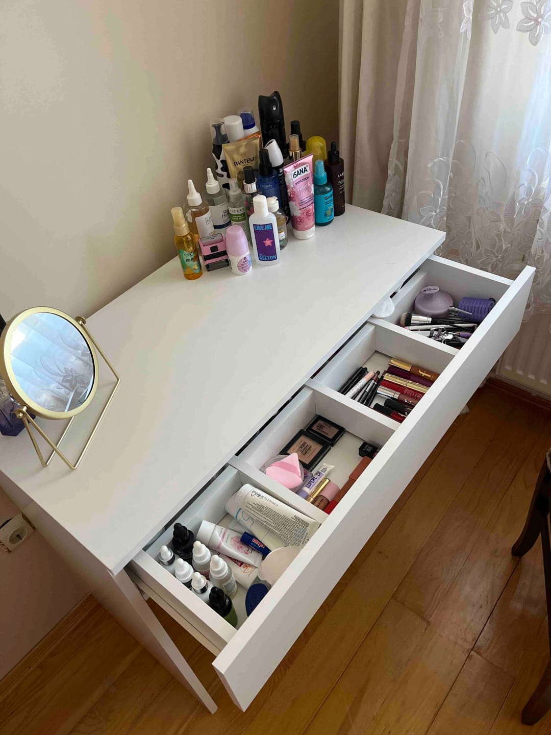 Customer photo review of Rani BJ104 Makyaj Tuvalet Masası Tek Çekmeceli Takı Düzenleyici Beyaz