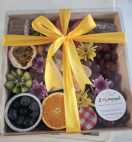 Customer photo review of Subang Jaya Signature Cheese Fruit Grazing Platter (Available in S, M & L size) [Malaysia]