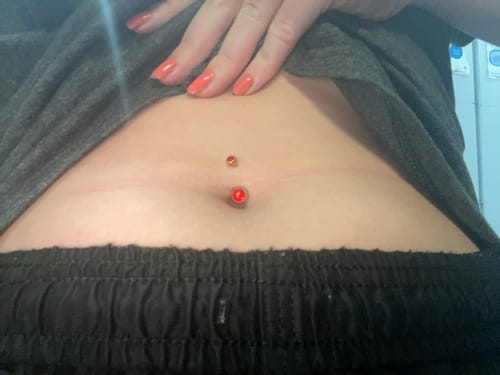 Customer photo review of Classique Gem Belly Bars with Rose Gold Plating