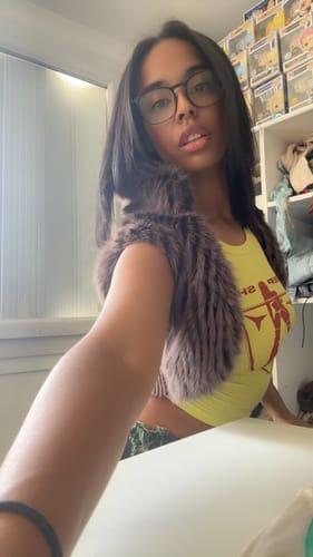 Customer photo review of Vixen Vest (Brown)