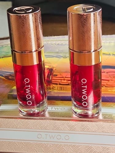 Customer photo review of O.TWO.O HAUTE WATERY LIP AND CHEEK TINT