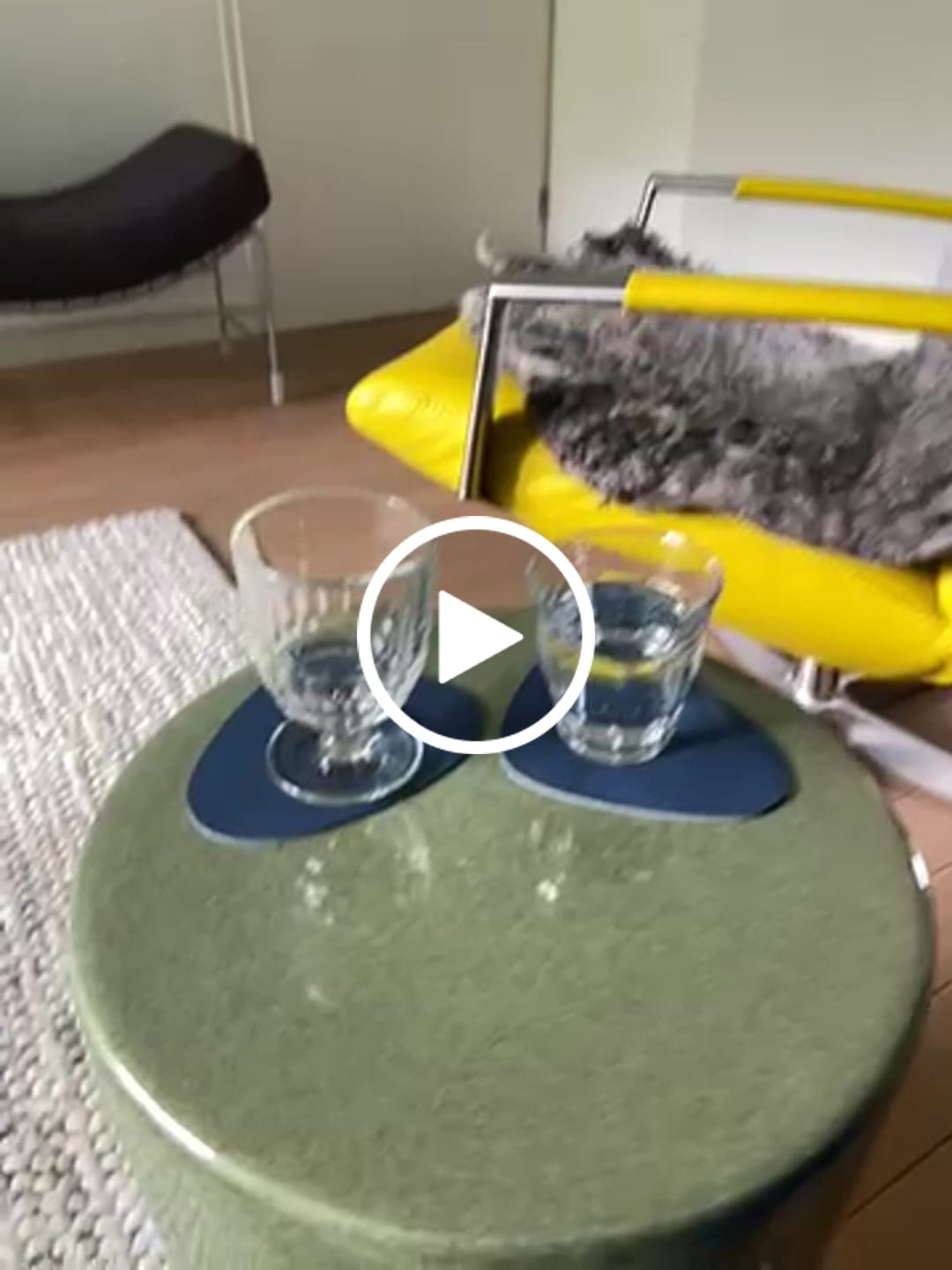 Customer video review of Onderzetters - Vegan leer - Grijs / Blauw - Organic - dubbelzijdig - 13 x 11 cm - 6 stuks - Cookinglife