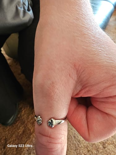 Customer photo review of Paw Hug Ring