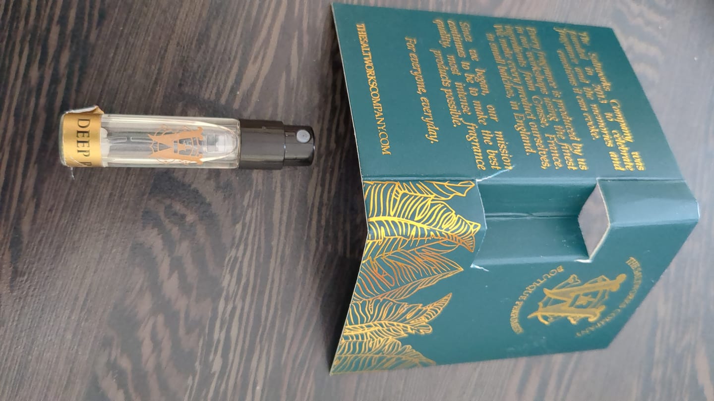 Customer photo review of Deep Red