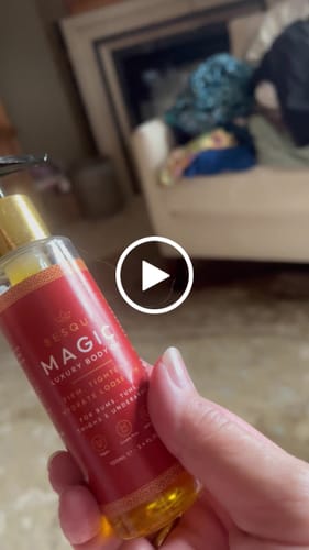 Customer video review of Besque™ Magic Body Oil - 100ml