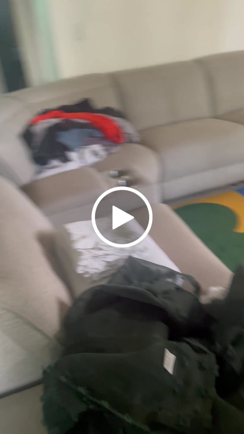 Customer video review of Multicolor Four Leaf Clover Rug