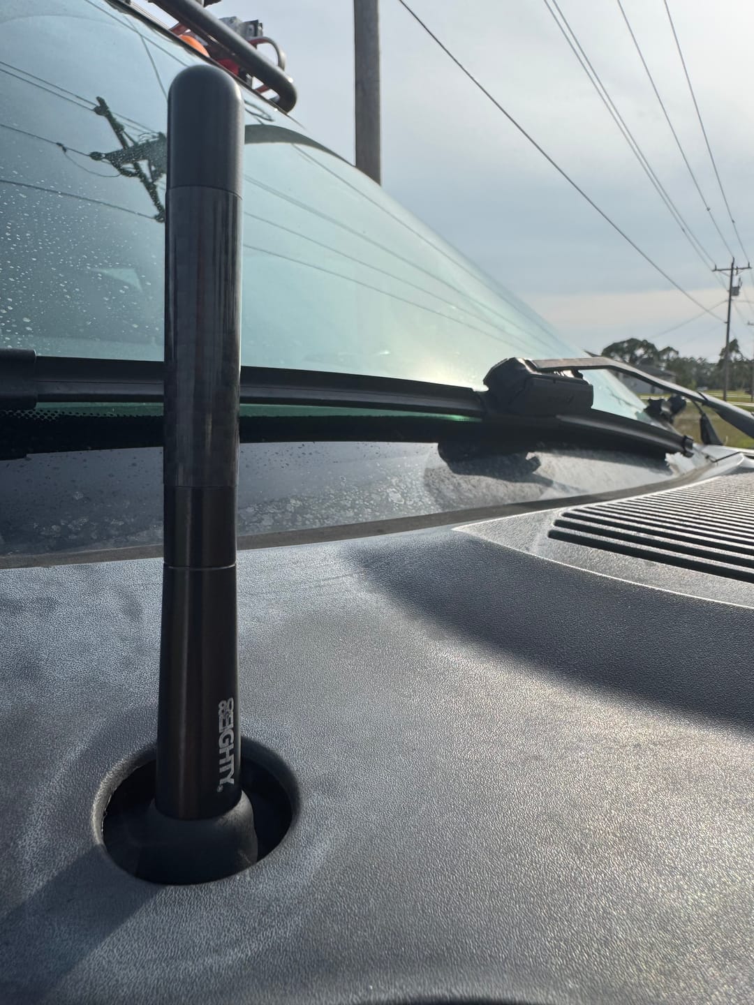 Customer photo review of 80Eighty® Carbon Antenna