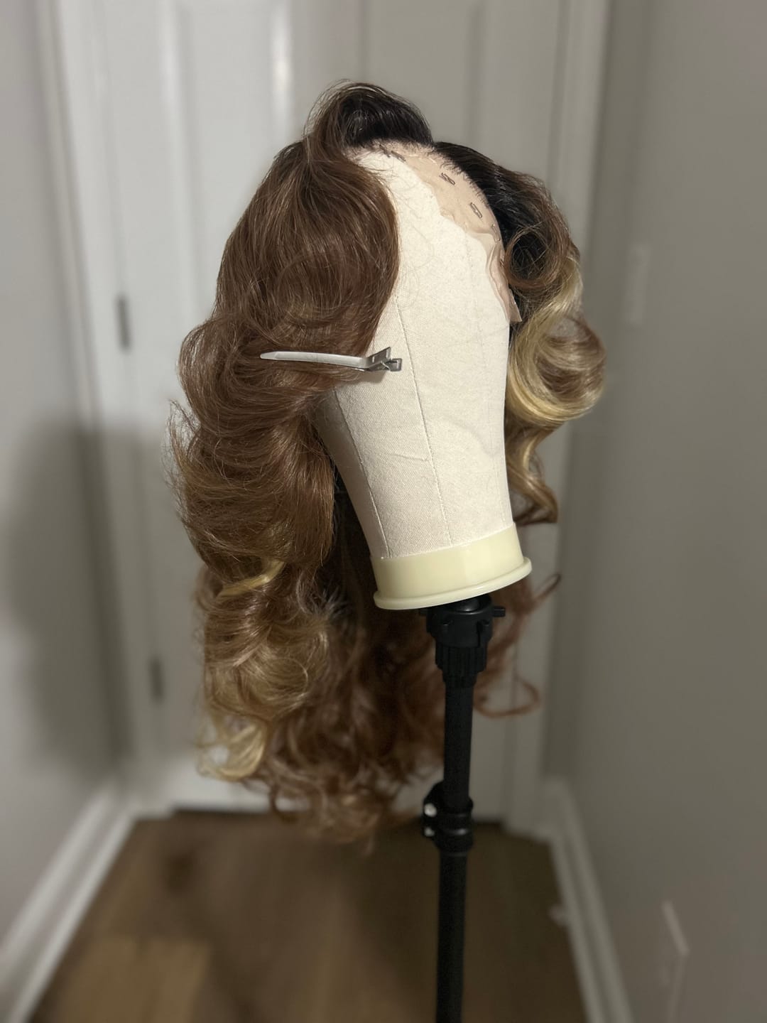 Customer photo review of Sensationnel Cloud 9 What Lace Glueless Swiss HD 13x6 Lace Front Wig - EMERY