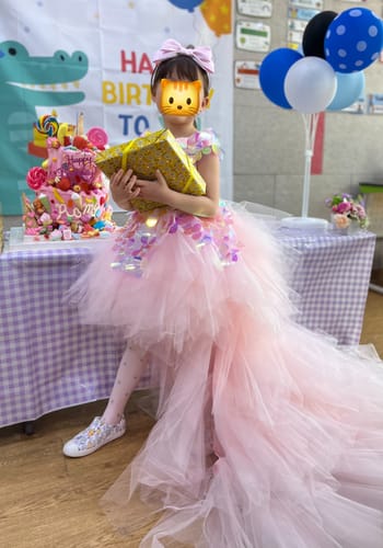 수민 박. review of Girls Pageant Princess Dresses Baby Girl Pink Sequined Tail Ball Gowns image 1 out of 1