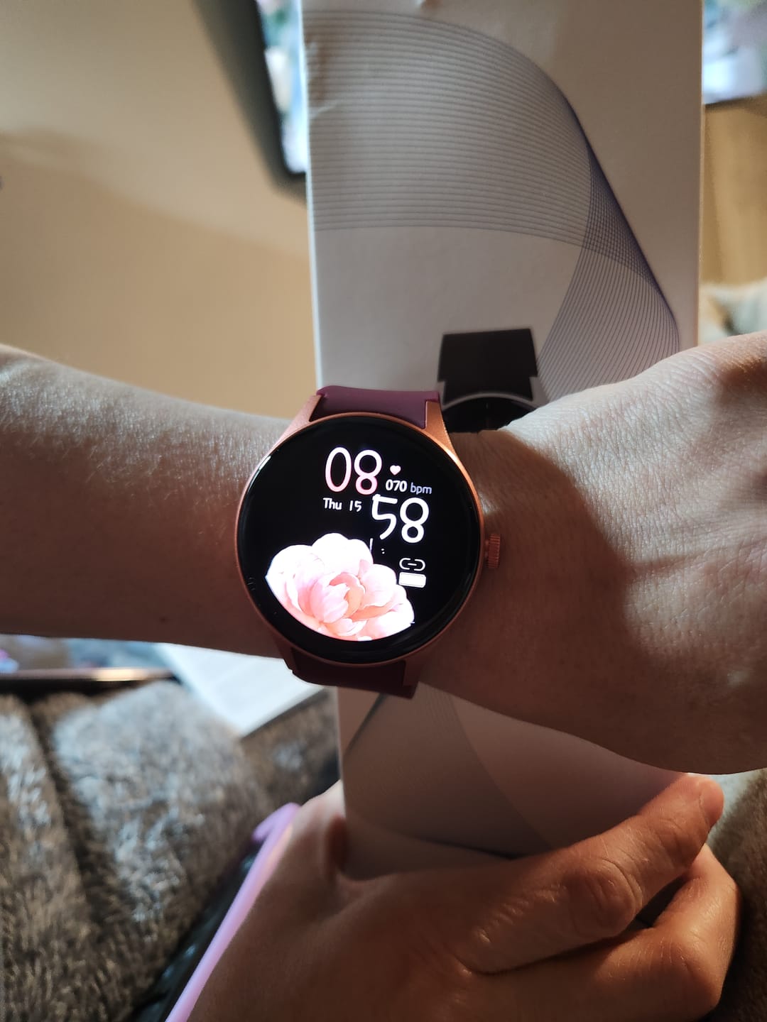 Customer photo review of BEARSCOME Blood Pressure Blood oxygen Blood Sugar Monitoring Bluetooth Talk Play Music Health Waterproof Smartwatch