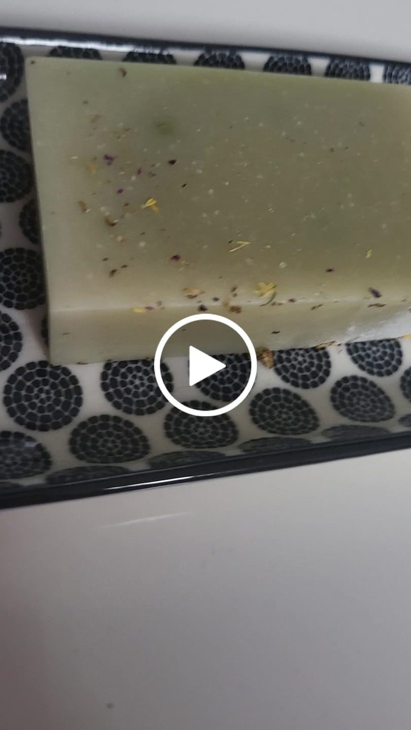 Customer video review of Kiefernadeltee mit Zedernholz & Wacholderbeere (Erdung des Geistes - Tiefenreinigung der Haut)
