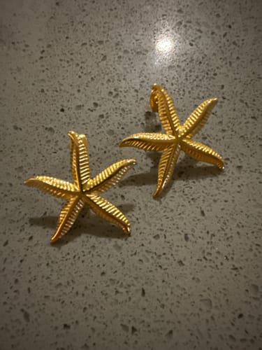 Customer photo review of 18K GOLD STARFISH EARRINGS