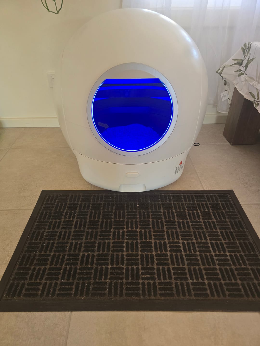 Customer photo review of PaWz AutoClean Max Automatic Self Cleaning Cat Litter Box
