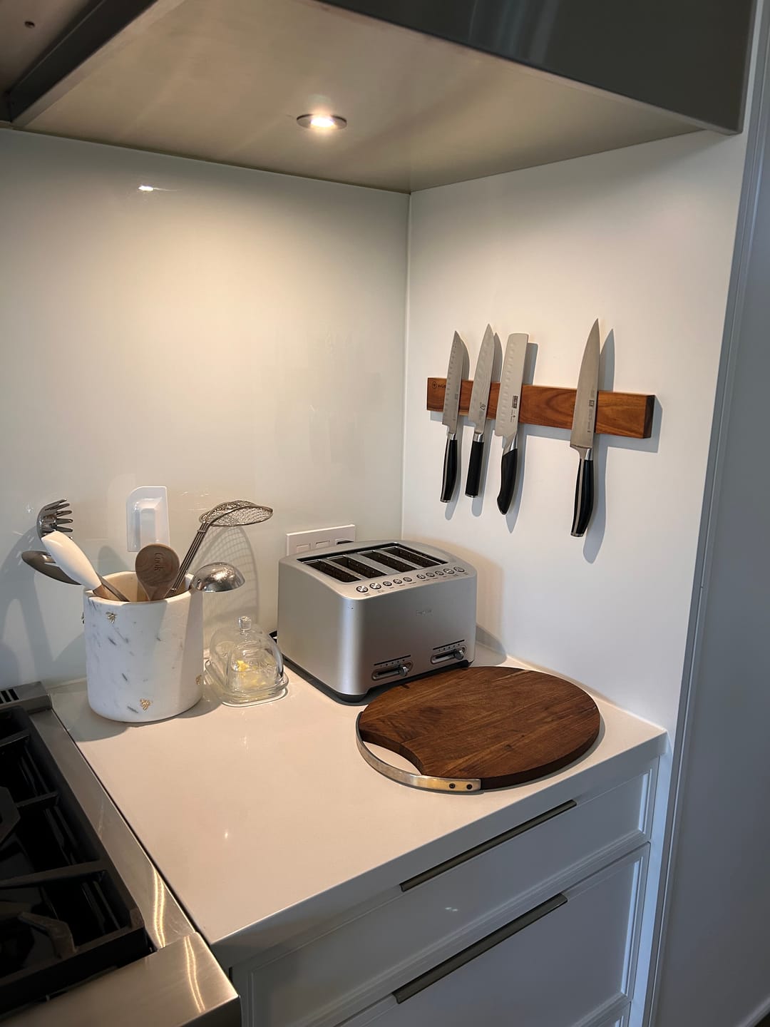 Customer photo review of Wusthof Magnetic holder 50 cm / 20" | Acacia