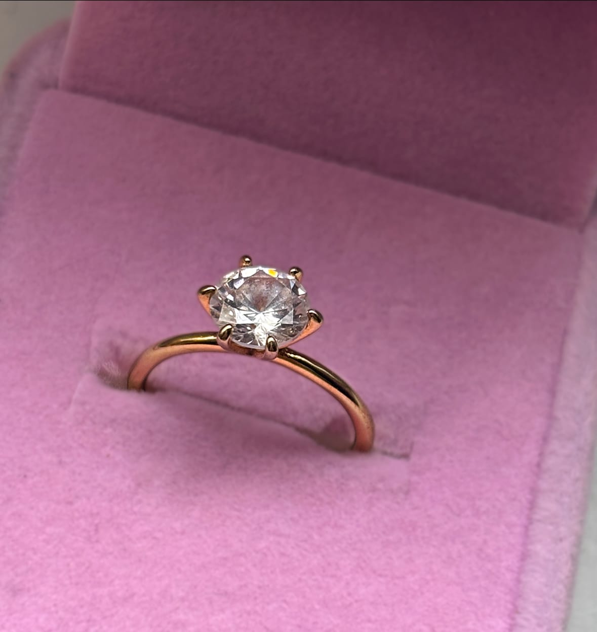 Customer photo review of Verena Ring | 18K vergoldet