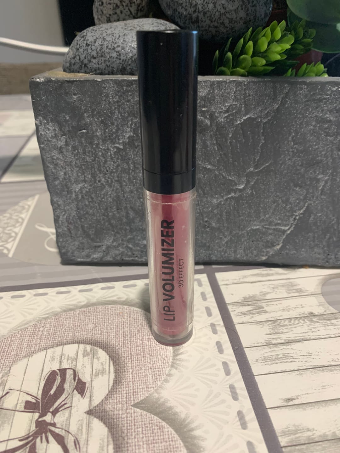 Customer photo review of Lip Volumizer - 3D Effect